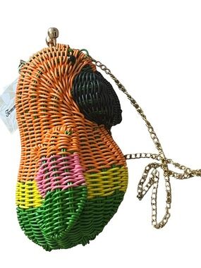🦜🦜Tommy Bahama Woven Parrot Purse . Wicker Parrot purse. bird purse parrot bag